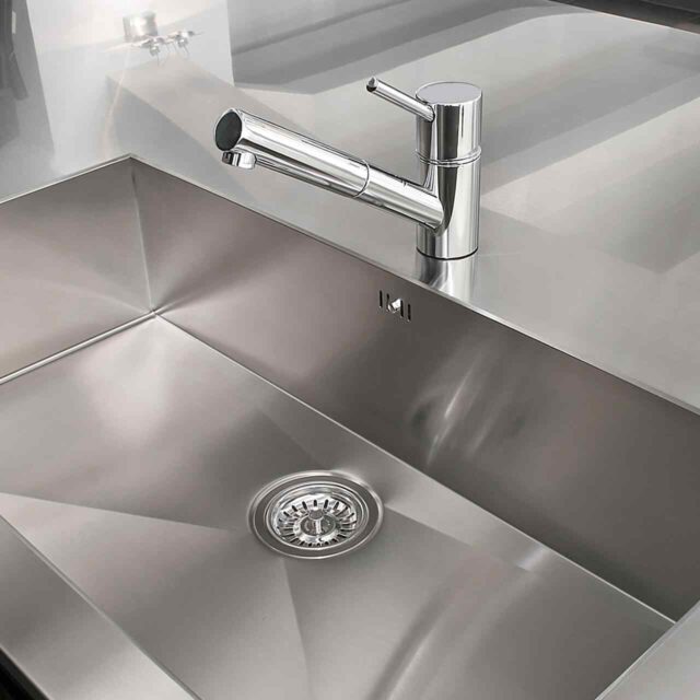 https://deoplumbing.com/wp-content/uploads/2018/10/gallery_projects_21-640x640.jpg